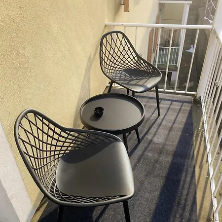 Schwarzwald-Auszeit Fuer 6 Mit Balkon & Kueche